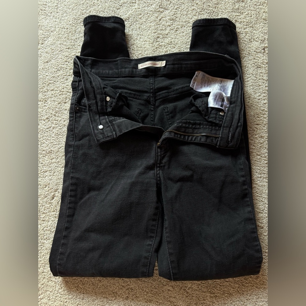 Levi’s Mile High Super Skinny Jeans